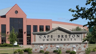 Trường Đại học Cape Breton