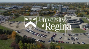 Đại Học Regina, Canada