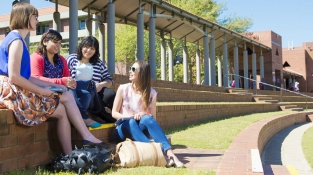 Đại học Curtin: Top 10 tại Úc và cuộc sống tuyệt vời tại Perth, Western Australia