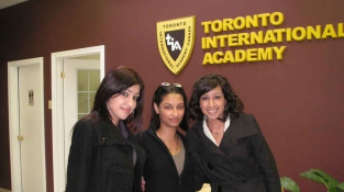 Trường trung học Toronto International Academy - Canada
